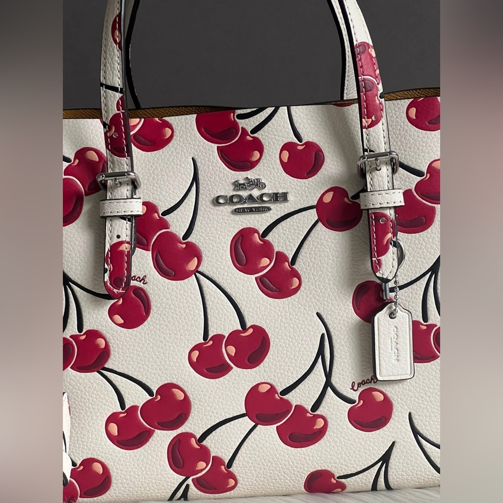 CY695 - Coach Mollie Tote Bag 25 With Cherry Print - Picture 4 of 16